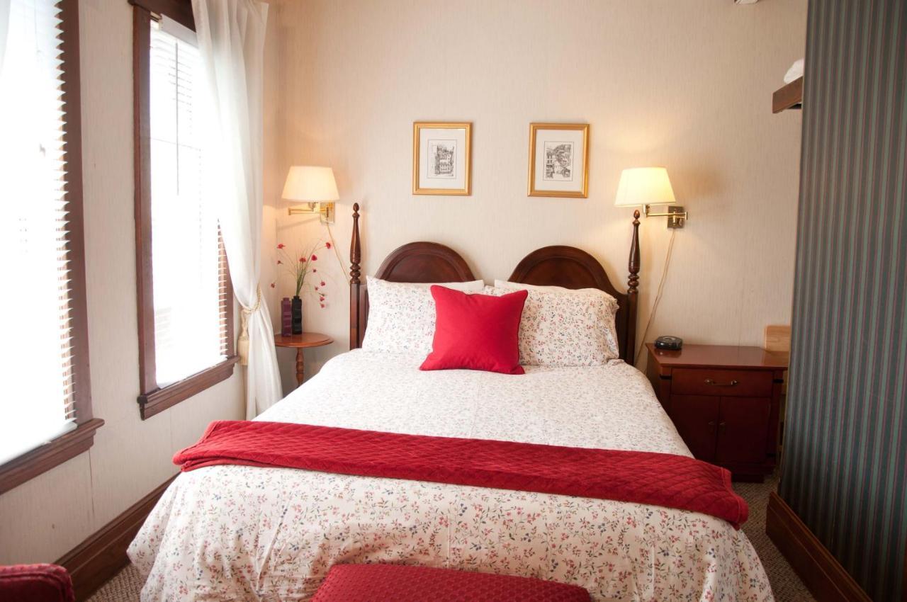 Homestead House B&B 汉密尔顿 外观 照片
